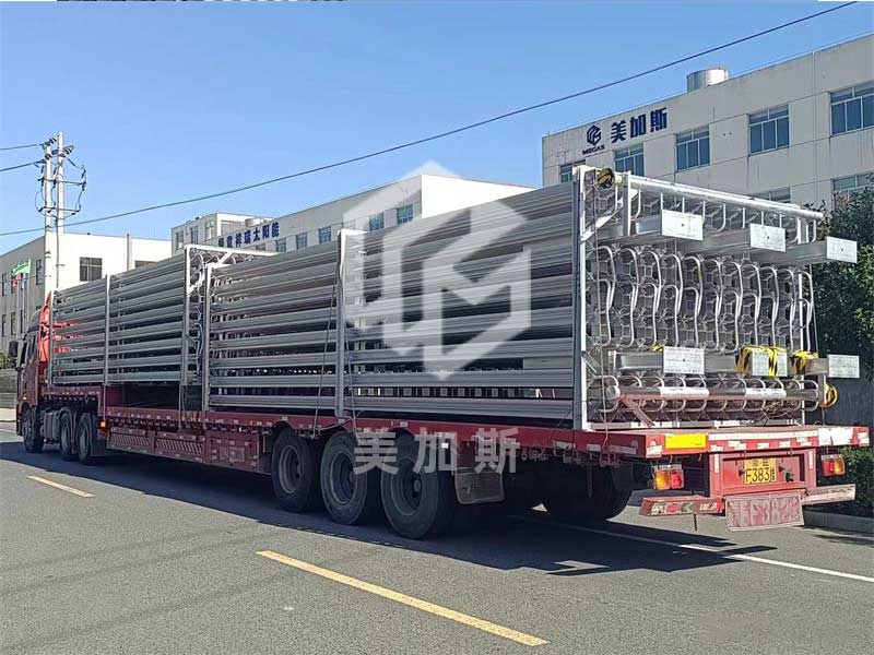 气化器-青?？辗掷┤菹钅?4000方2台.jpg